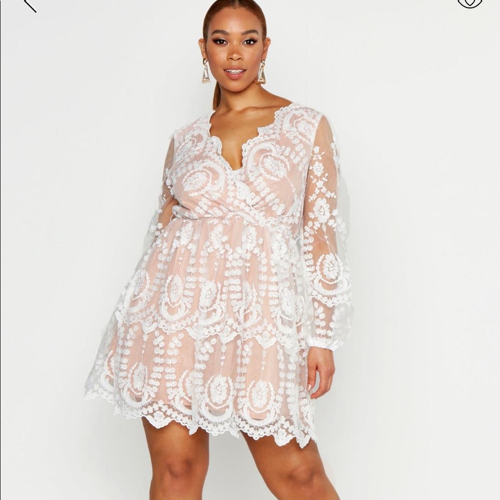 Boohoo White lace skater dress NWT
